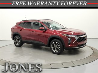 New 2025 Chevrolet Trax LT w/ Driver Confidence Package image 1