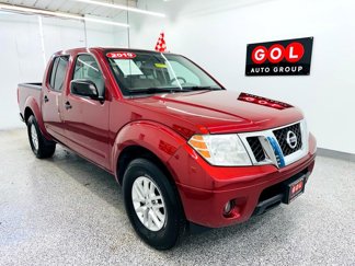 Used 2019 Nissan Frontier SV image 1