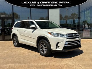 Used 2018 Toyota Highlander XLE image 1