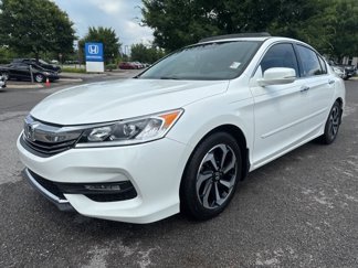 Used 2017 Honda Accord EX-L image 1