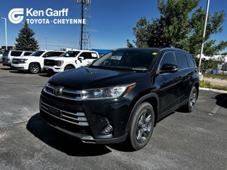 Used 2017 Toyota Highlander Limited Platinum image 1