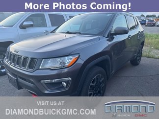 Used 2019 Jeep Compass Trailhawk image 1