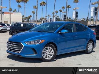 Used 2017 Hyundai Elantra SE image 1