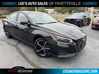 Used 2023 Nissan Altima 2.5 SR image 1