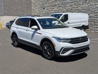 Used 2022 Volkswagen Tiguan SE image 1