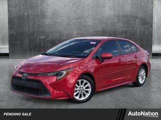 Used 2020 Toyota Corolla LE image 1