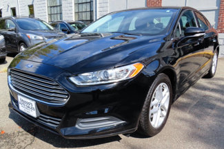 Used 2016 Ford Fusion SE image 1
