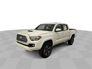 Used 2016 Toyota Tacoma TRD Sport image 1