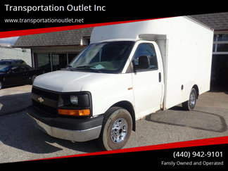 Used 2005 Chevrolet Express 3500 image 1