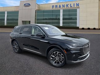 New 2025 Lincoln Nautilus Premier image 1