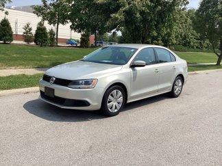 Used 2011 Volkswagen Jetta SE image 1