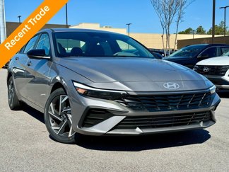 Certified 2025 Hyundai Elantra Sport image 1