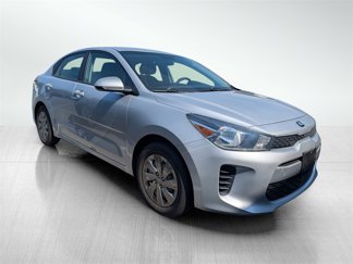 Used 2020 Kia Rio S image 1