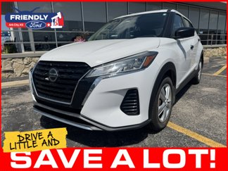 Used 2021 Nissan Kicks S image 1