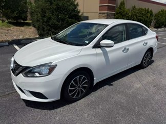 Used 2017 Nissan Sentra SV image 1