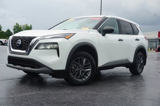 Used 2023 Nissan Rogue S image 1