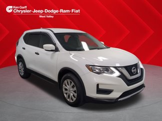 Used 2017 Nissan Rogue S image 1