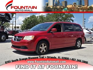 Used 2013 Dodge Grand Caravan SXT image 1