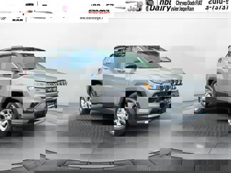 Used 2022 Jeep Compass Limited w/ Sun and Sound Group image 1