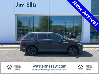 Certified 2023 Volkswagen Tiguan SE w/ Panoramic Sunroof Package image 1