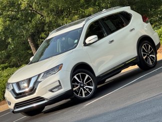 Used 2017 Nissan Rogue SL w/ SL Premium Package image 1