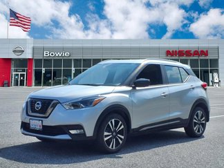 Used 2019 Nissan Kicks SR image 1
