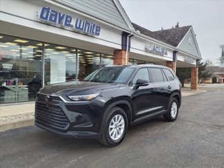 Used 2024 Toyota Grand Highlander XLE image 1