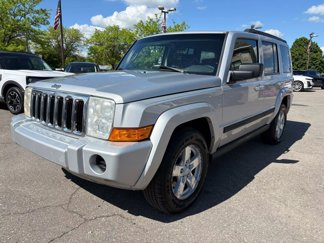 Used 2008 Jeep Commander Sport image 1