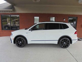 Used 2021 Volkswagen Tiguan SE R-Line image 1