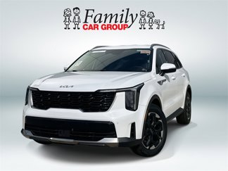 Used 2024 Kia Sorento S image 1