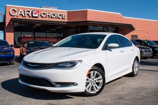 Used 2015 Chrysler 200 Limited w/ Convenience Group image 1