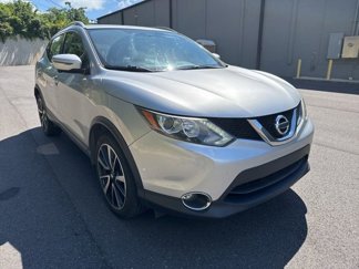 Used 2017 Nissan Rogue Sport SL image 1