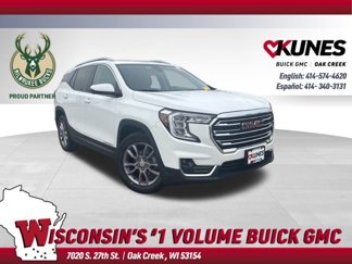 Used 2023 GMC Terrain SLT image 1