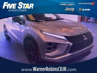 Used 2023 Mitsubishi Eclipse Cross LE image 1