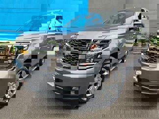 Used 2020 Chevrolet Suburban LT image 1