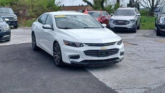 Used 2016 Chevrolet Malibu LT image 1