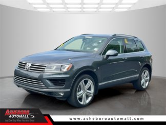 Used 2016 Volkswagen Touareg Executive image 1