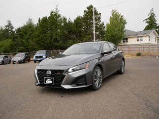 Used 2024 Nissan Altima 2.5 SL image 1