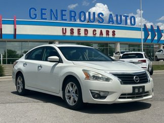 Used 2015 Nissan Altima 2.5 SL w/ Moonroof Package image 1