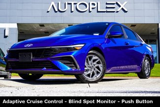Used 2024 Hyundai Elantra SEL image 1