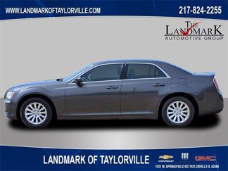 Used 2013 Chrysler 300 image 1