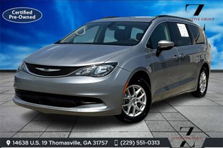 Used 2021 Chrysler Voyager Lxi image 1