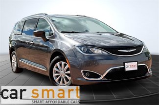 Used 2017 Chrysler Pacifica Touring-L image 1
