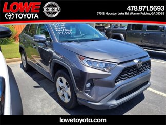 Used 2020 Toyota RAV4 XLE image 1