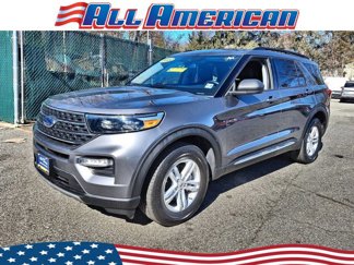 Certified 2022 Ford Explorer XLT w/ Equipment Group 202A image 1