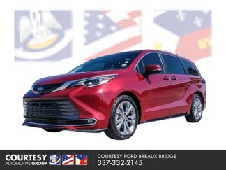 Used 2023 Toyota Sienna Platinum image 1