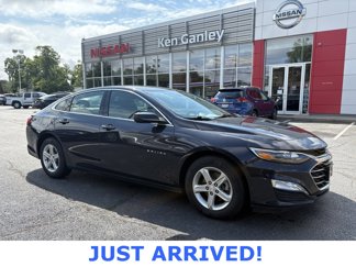 Used 2023 Chevrolet Malibu LT image 1