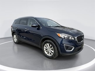 Used 2017 Kia Sorento LX image 1