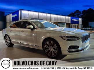 New 2025 Volvo XC40 B5 Core w/ Climate Package image 1