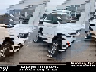 New 2025 Jeep Grand Cherokee Laredo X w/ Luxury Tech Group I image 1